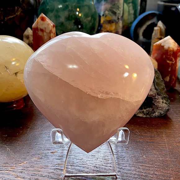 🔥SALE🔥 Rose Quartz Crystal Heart Carving With Flash! - Picture 5 of 5